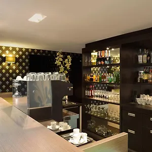 4* Hotel La Prima Fashion