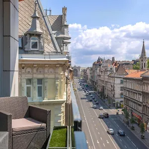 4* Hotel Nh Collection Center